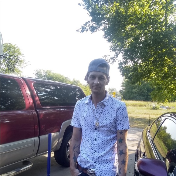 Meet your Posher, Leslie - Picture 1 of 1